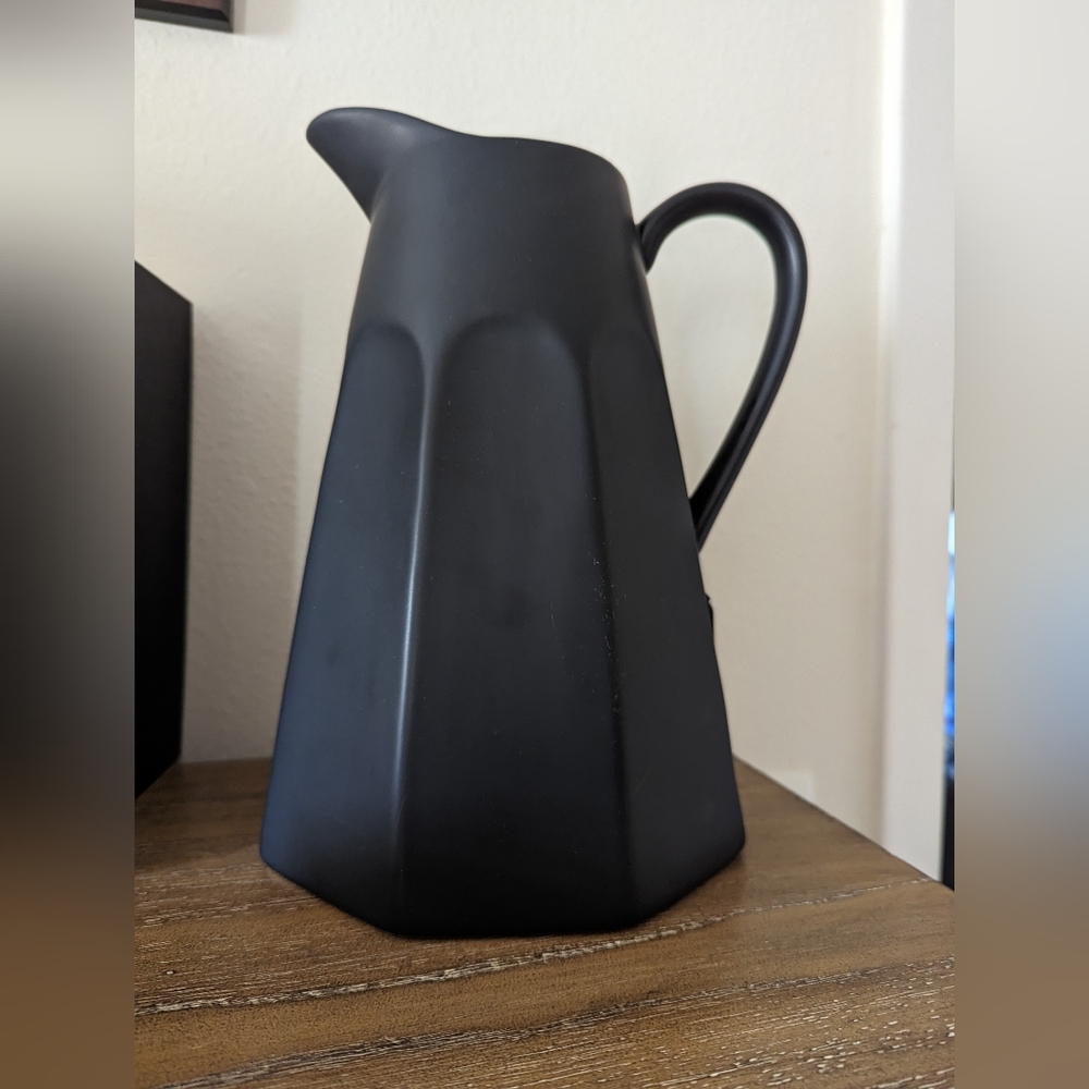 Crofton Ceramic Farmhouse Pitcher